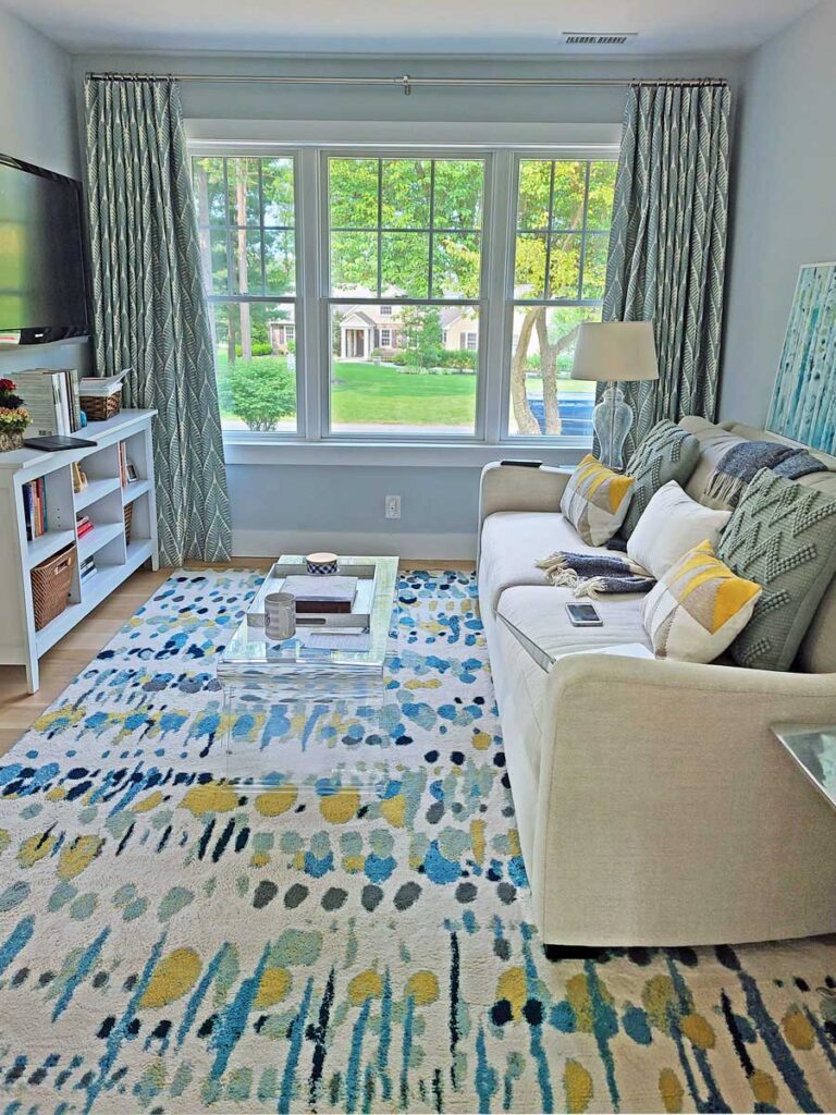 Bright and cheerful sitting area Main Line home design